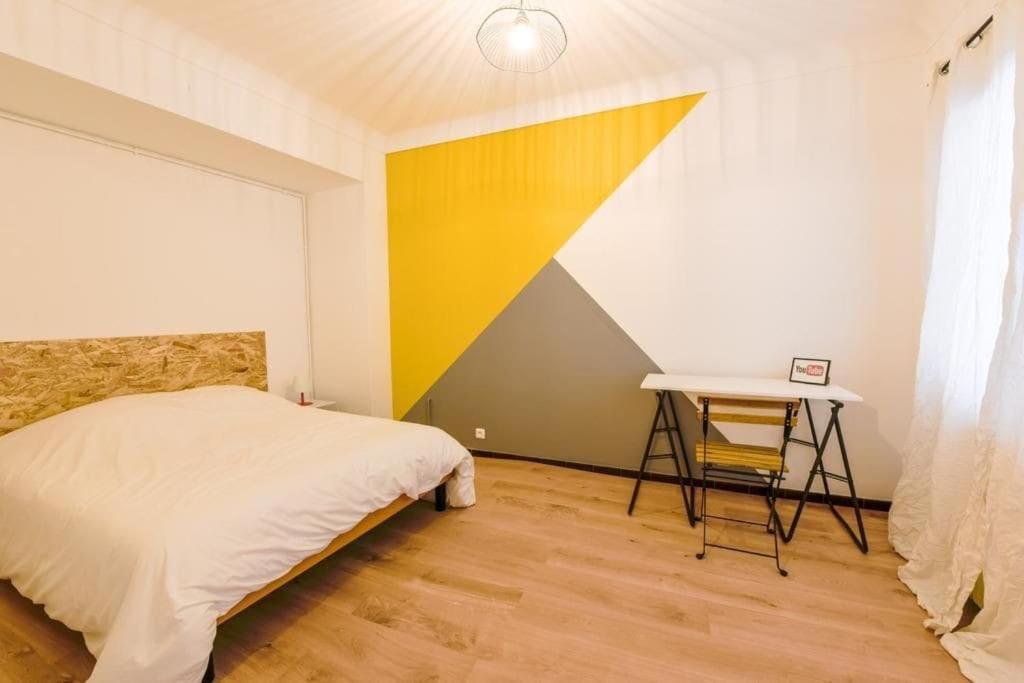 Charmant Logement Plein Pied Au Coeur Du Village Castelculier Εξωτερικό φωτογραφία